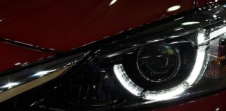 Ile pali Mazda 6?