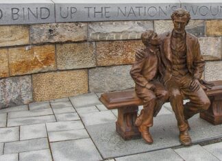 Jak związać włosy bez gumki do włosów?