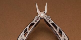 Ile kosztuje scyzoryk w Szwajcarii?