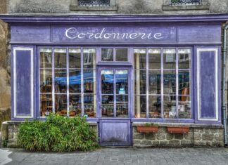 Bez czego chodzi szewc?