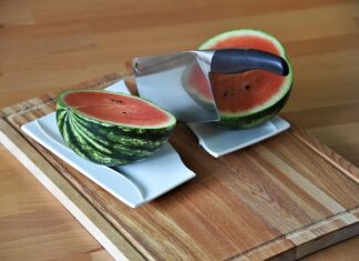 Czy siekiera jest uznawana za broń?