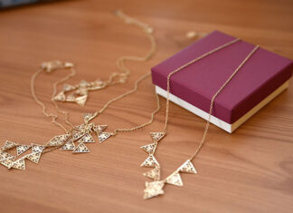 Czy stal szlachetna i półfabrykaty srebrne to dobry wybór na biżuterię