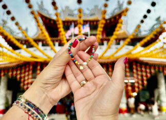 Czy bransoletki na gumce z kamieni naturalnych to idealna biżuteria na co dzień? Bransoletki na gumce z kamieni