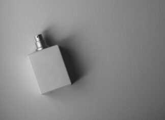 Zapach jako element męskiej pielęgnacji i wizerunku – jak świadomie wybierać perfumy? perfumy